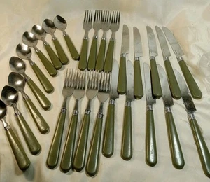 GIBSON Stainless Steel Flatware GREEN Handles 27 Piece 10 Knives,9 Spoons,8 fork - Picture 1 of 20