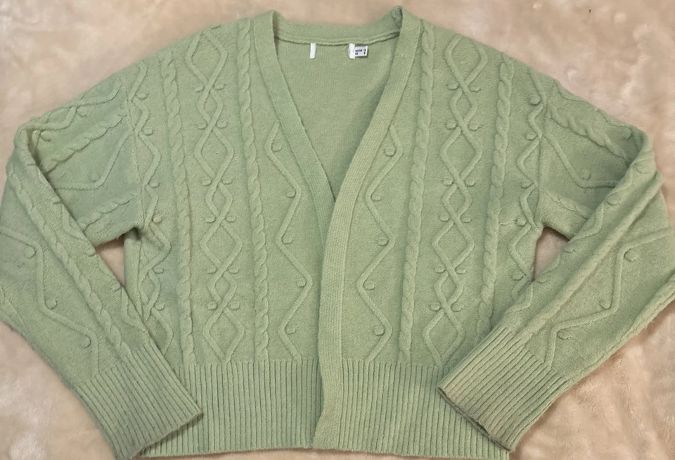 Women's Knit Cardigan Sweater  Green Open Front, Long Sleeve Size  Comfortable - Image 1 of 4