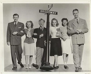 JUDY GARLAND, MICKEY ROONEY Y VIRGINIA WEIDLER ""Babes on Broadway"" Original 1941 - Imagen 1 de 1