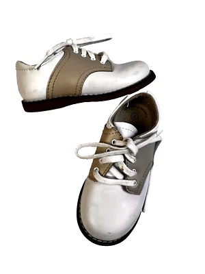 Footmates Lace Up Oxfords Toddler Small Child Size 7 White Ecru Leather Shoes - Image 1 of 4