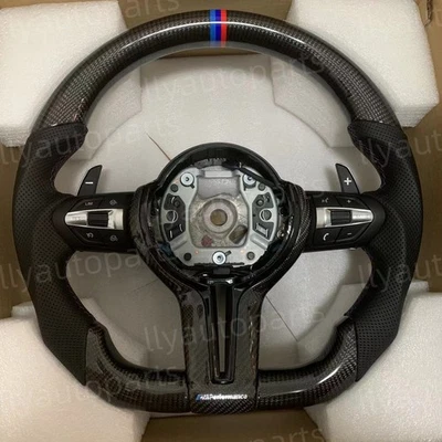 Volante de fibra de carbono para BMW F10 F30 F80 M3 F82 M4 M2 M5 F20 435I X3M X6M Foto 1 de 4