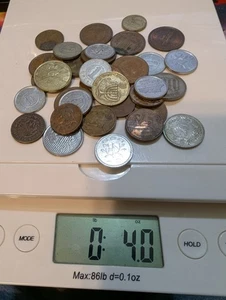 LOTE MIXTO 34 MONEDAS MUNDO EXTRANJERO COLECCIÓN SIN CLASIFICAR. 4 OZ. Peso total - Imagen 1 de 6