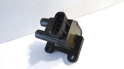 Bobina de encendido estándar UF-246 para Toyota Corolla 1998-1999 1,8 L-L4 Foto 1 de 4