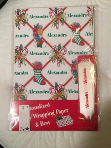 Papel de regalo de Navidad personalizado y lazo "Alexandra" - Imagen 1 de 3