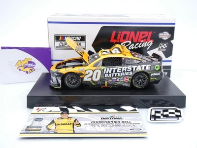 Lionel Racing W202423DWICDABD # Toyota NASCAR 2024 Christopher Bell DeWalt 1:24 - Bild 1 von 4