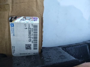 Genuine GM Front Upper Bumper Fascia Energy Absorber 22883315 New NOS No box - Picture 1 of 2