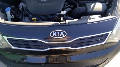 Used KIA RIO Grille Upper Hatchback Chrome Surround 2012-2015 3210777 - Image 1 of 4