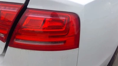 Cuarto de luz trasera de pasajero montado en panel para 11-14 AUDI A8 651725 Foto 1 de 4