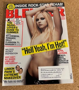 Blender Magazine June 2007 Avril Lavigne, Adam Levine, Rhianna,Ozzy, Linkin Park - Picture 1 of 2