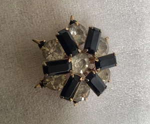 Vintage Black Clear Prong Set Rhinestone Star Brooch Pin - Picture 1 of 6