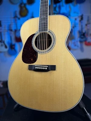 Guitarra acústica Martin J-40 para zurdos serie estándar ¡Tóner de envejecimiento natural! 141 Foto 1 de 4