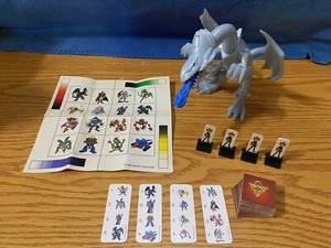 Yu-Gi-Oh! 2002 Figura de acción Blue Eyes White Dragon Mattel - Serie #1 - con juego - Imagen 1 de 12