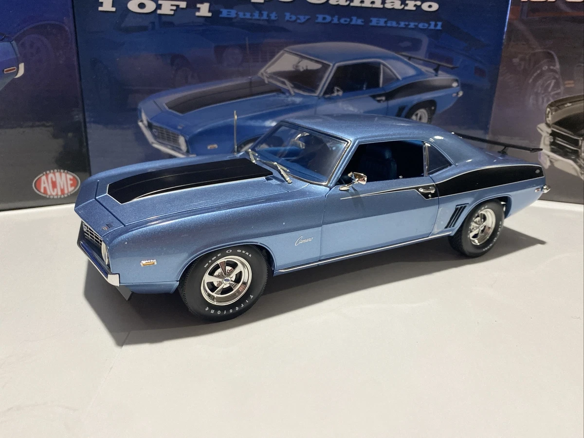 Chevrolet Camaro 1:18 Scale 1969 Vehicle Year Contemporary
