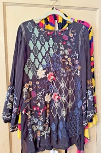 Johnny Was Esmeralda Embroidered Tunic Top Boho Chic size XXS - Picture 1 of 10