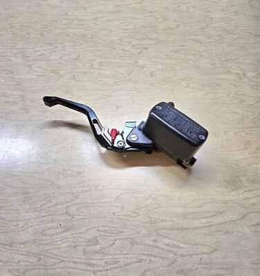 Honda CBR1100XX 1100 2002 97-03 Blackbird OEM palanca de cilindro maestro de freno delantero Foto 1 de 4