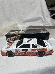 Vintage Alan Kulwicki RCCA 1995 Hooters # 7 Bank 1/24 1 of 5004 Car - Picture 1 of 3