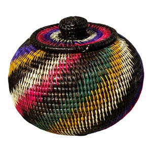 Rainforest Rainbow Swirl Woven Basket With Top - Imagen 1 de 13