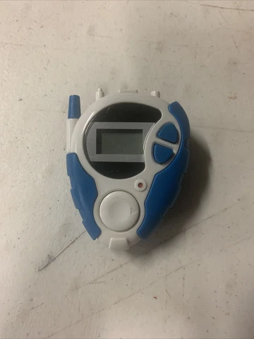 Digimon Adventure D3 Digivice Blue/White Working Vintage 2000 Akiyoshi Hongo Cover