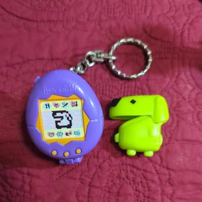 Vintage 1997 Tamagotchi Green Puppy Keychain McDonald's Happy Meal Emoji - Image 1 of 4