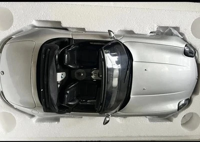 Danbury Mint Kyosho BMW Z8 007 The World is Not Enough 1:12 James Bond - Image 1 of 4