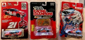 Coches NASCAR Diecast escala 1/64 - Sadler, Waltrip - Lote de 3 nuevos en blister - Imagen 1 de 6