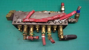 PLASTIC PROCESS EQUIPMENT INC MANIFOLD BLOCK, HYDRAULIC PLASTICS EQUIPMENT - Picture 1 of 9