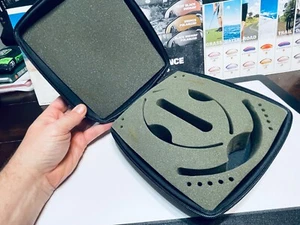 Oakley PRO M Frame Hard Zipper Case / Old Stock / Top Used Condition Case - Bild 1 von 10