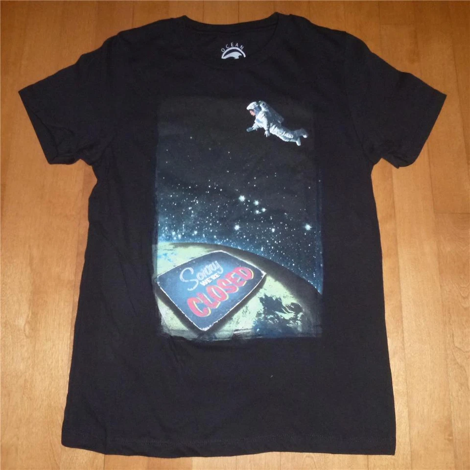 Boys Ocean Current "Sorry, We're Closed" Astronaut Earth T-Shirt Size M L XL NWT - Image 1 of 1