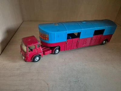 Corgi Toys Chipperfields Circus Bedford Articulated Horse Box rot/blau 1:43 - Bild 1 von 4
