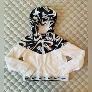 Nike girls large windbreaker jacket - Picture 1 of 5