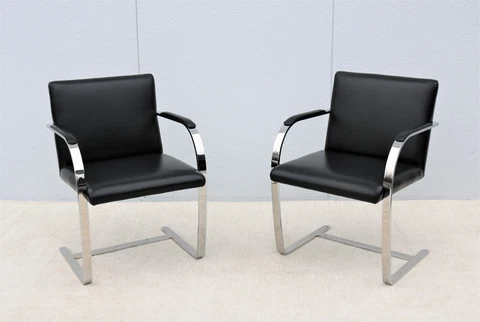 Vintage Mid-Century Mies van der Rohe Black Leather Brno Flat Bar Chairs, a Pair Cover