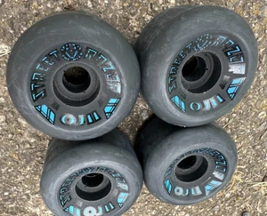 Santa Cruz Speed Skateboard Ruote OJII Street Razor NOS Vintage Old School 60 mm Set - Foto 1 di 4