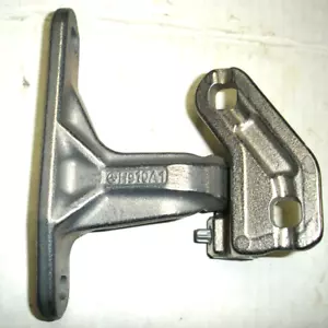 MERCEDES-BENZ LEFT UPPER HINGE A 9107201300 - Foto 1 di 5
