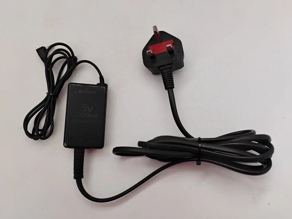 Sony PSP - Alimentatore - Immagine 1 di 1