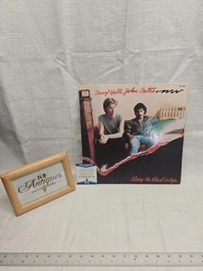 Daryl Hall & John Oates - Along The Red Ledge - RCA - Signed By John Oates! - Imagen 1 de 9