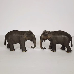 Schleich Asiatischer Elefant weibliche Figur Spielzeug 2004 nicht mehr produziert Vintage 2 Stück - Bild 1 von 8