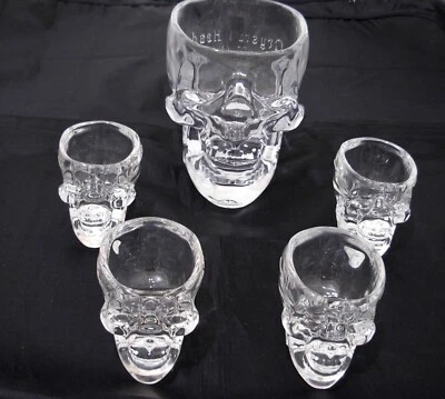 Dan Ackroyd Cabeza de Cristal Vodka 10 OZ Calavera Vidrio y Cuatro Vasos de 1 OZ Foto 1 de 4