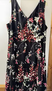 Bonmarche Dress Size 22 Black Floral Short Sleeved Pleated Zips - Picture 1 of 12