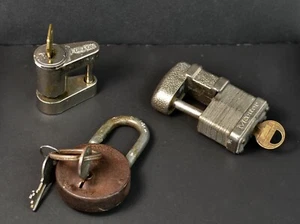 3 Locks w Keys: 2 for Trailer Hitch. Master #s 37, 47; Fulton #1 --LOT - Picture 1 of 14