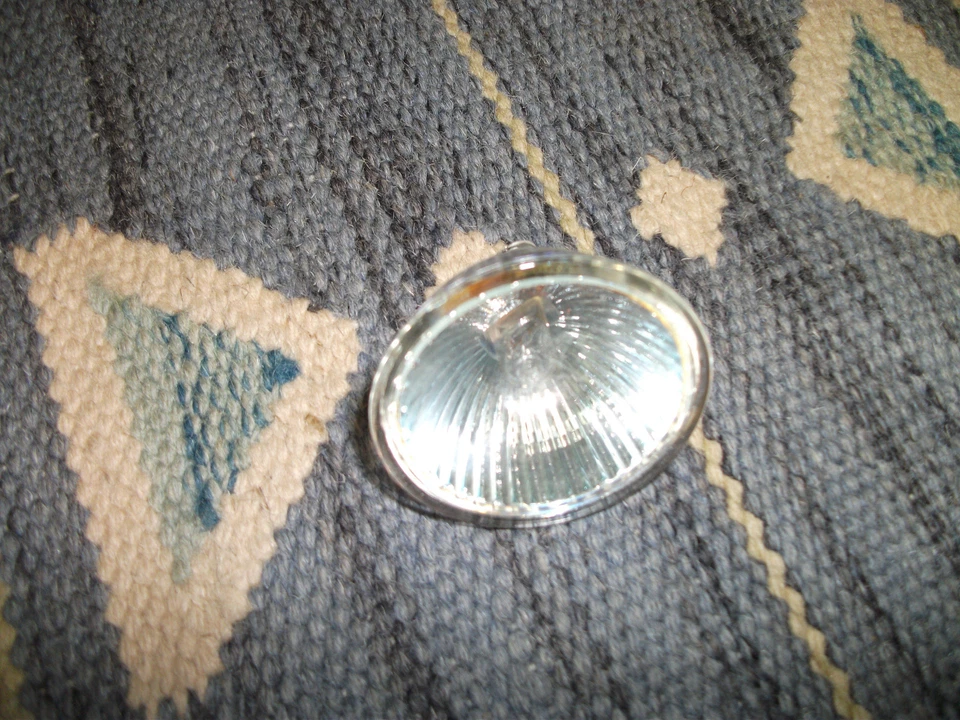 8 Stück 35 W, 2 Stück 20 W Osram Halogenstrahler MR16, wie neu - Bild 1 von 1