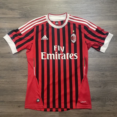 Adidas Climacool Fly Emirates AC Milan Soccer / Football  Jersey Size Small Cover