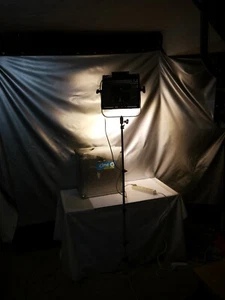 Litepanels LP-1x1 LED Bi-Color Panel DMX con soporte en estuche jh - Imagen 1 de 24
