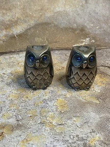 Vintage Owl Salt and Pepper Silver Plated Blue Crystal Eyes - Picture 1 of 7