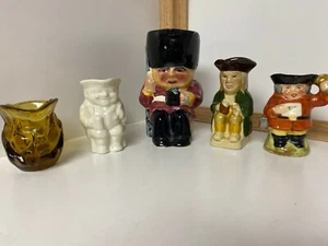 5 jarras Toby diversas  - Imagen 1 de 3