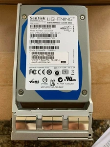 Conjunto de unidad de estado sólido Oracle 7046052 1,6 TB SAS-2 4z - Imagen 1 de 2