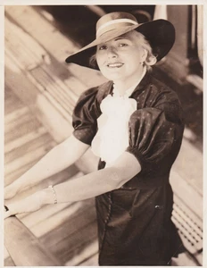 1936 Press Photo Metro Opera Star Helen Jepson on Ocean Liner SS Rex in New York - Picture 1 of 2
