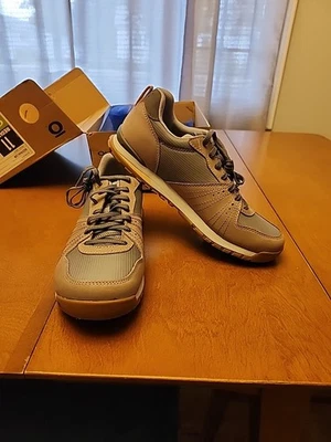 Oboz Women's Bozeman Low Hiking Trail Shoe Frost Gray Size 11 - Image 1 of 4