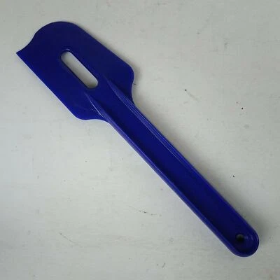 Tupperware 13-33 Paddle Scraper Spatula   13-33 13-33 - Image 1 of 4