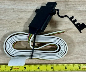 Non-powered 3 to 2 Wire Tail Light Converter w/4 Way Flat Trailer Connector (G) - Bild 1 von 3