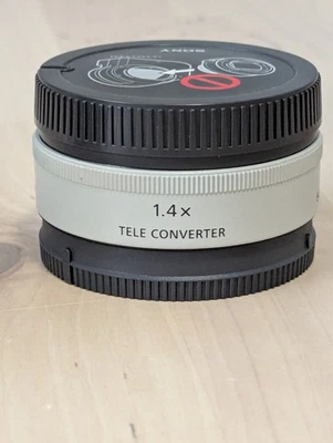 Teleconvertidor Sony 1.4x SEL14TC (montaje Sony E) Foto 1 de 4